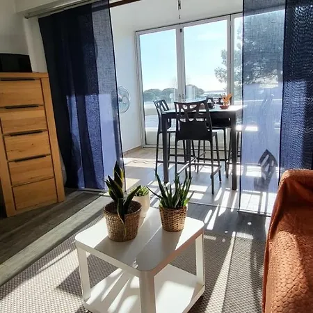 Apartment La Voile Bleue Ou Il Fait Bon Etre Et Commerces A Pied